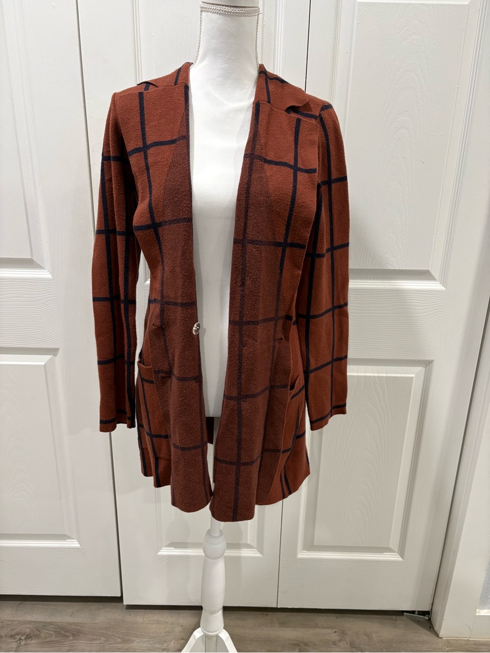 Marled Rust and Black Windowpane Open-Front Cardigan